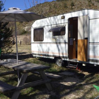 location caravane camping proche orange