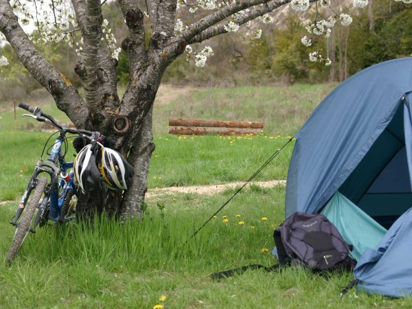 location emplacement tente camping sisteron